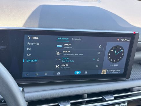 New 2026 Hyundai Tucson SEL FWD image 23