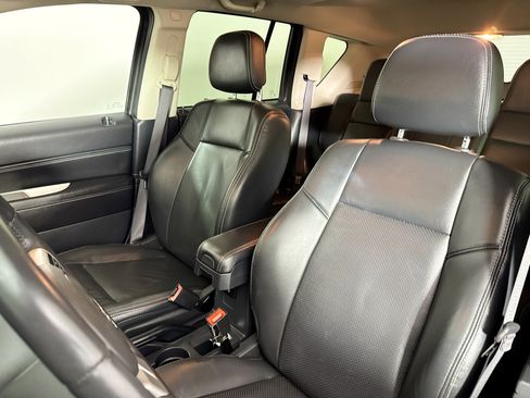 Used 2016 Jeep Compass High Altitude AWD/4WD image 17