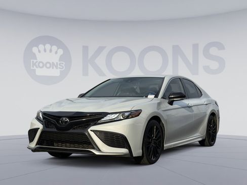 Used 2023 Toyota Camry XSE FWD image 1