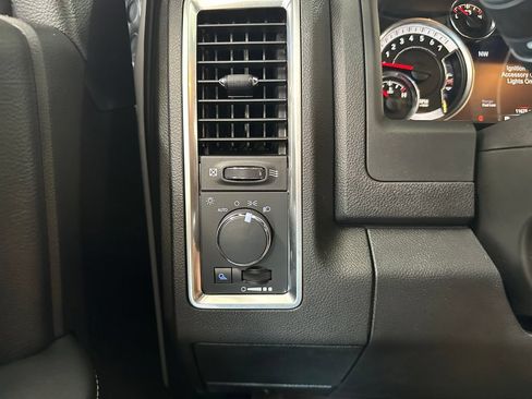 Used 2024 RAM 1500 Warlock w/ Trailer & Traction Group AWD/4WD image 21