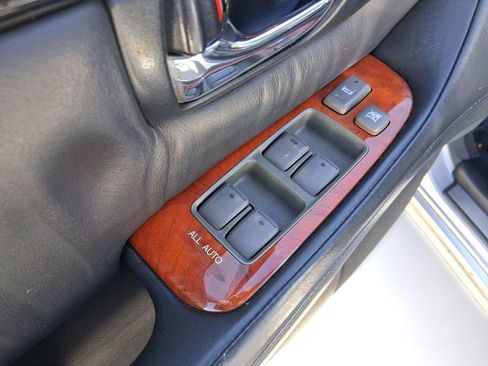 Used 2004 Lexus LS 430 image 13