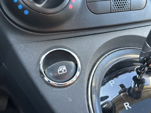 Used 2017 FIAT 500 Pop image 29