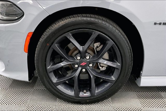 Used 2022 Dodge Charger R/T w/ Blacktop Package RWD image 10