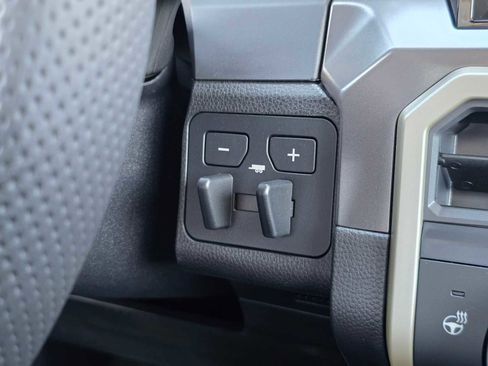 Used 2025 Toyota Tacoma TRD Off-Road w/ TRD Off Road Premium Package image 29