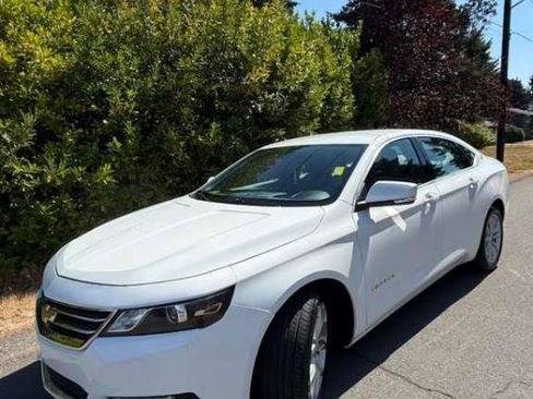 Used 2018 Chevrolet Impala LT FWD image 9