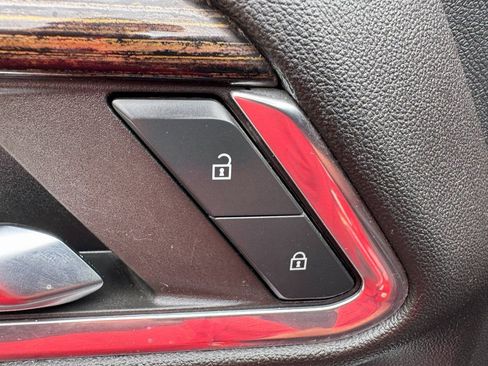 Used 2024 GMC Sierra 2500 SLE image 8