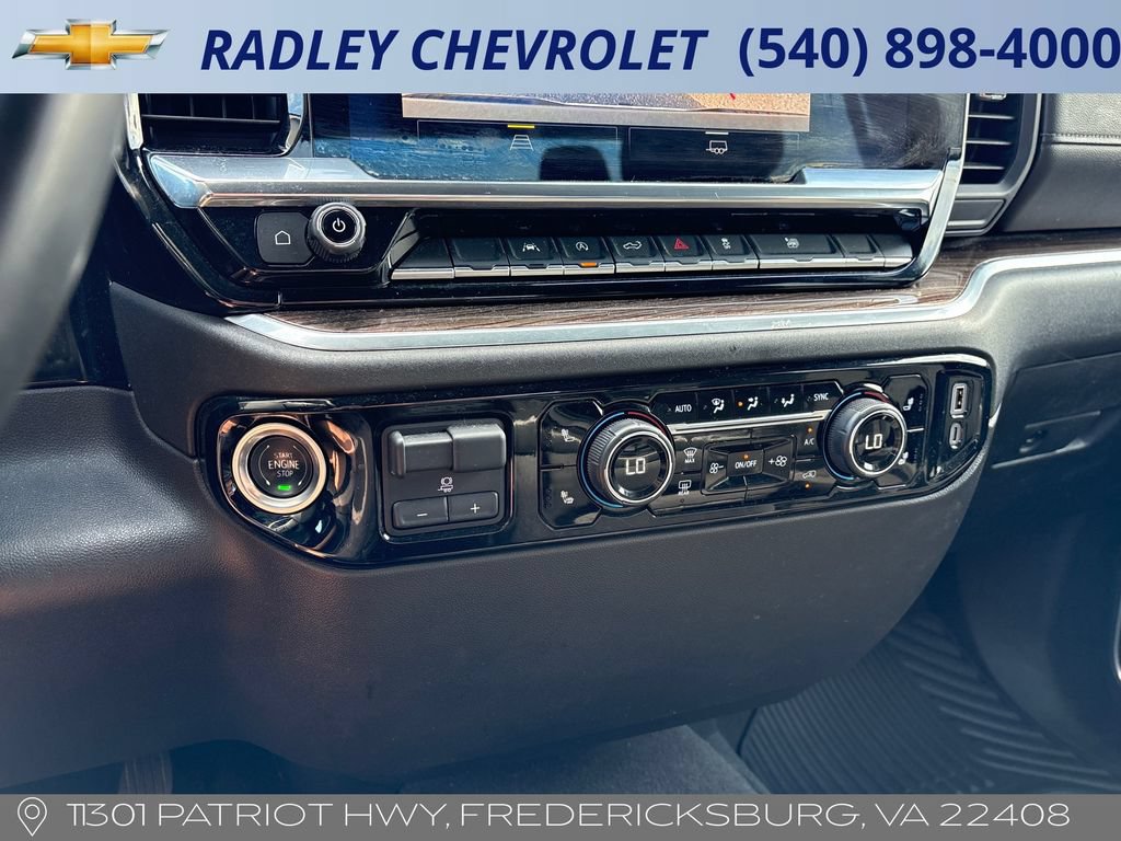 Certified 2025 Chevrolet Silverado 1500 LT AWD/4WD image 10