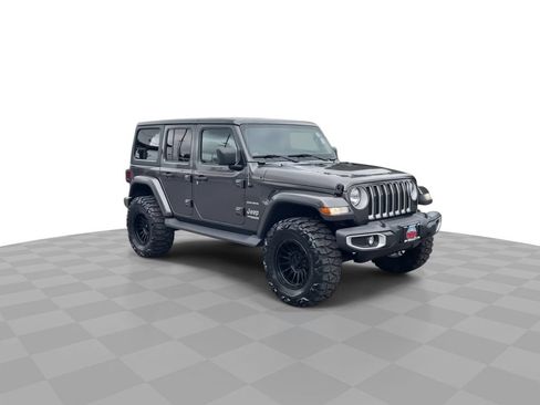 Used 2021 Jeep Wrangler Unlimited Sahara AWD/4WD image 2