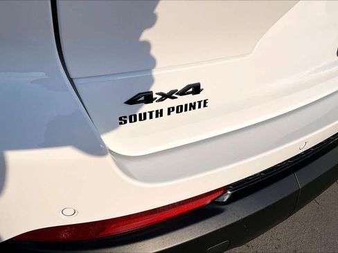 New 2025 Jeep Grand Cherokee L Limited image 15