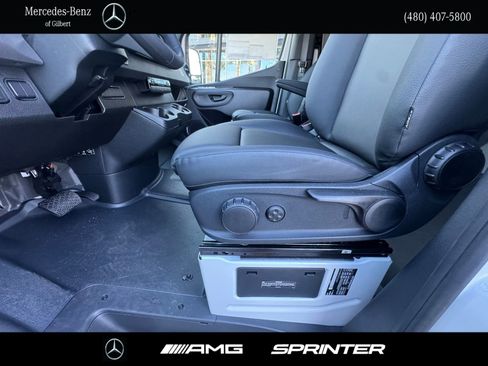 New 2025 Mercedes-Benz Sprinter 2500 image 21
