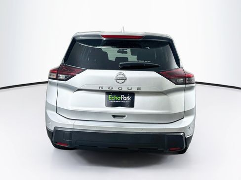Used 2025 Nissan Rogue SV FWD image 7