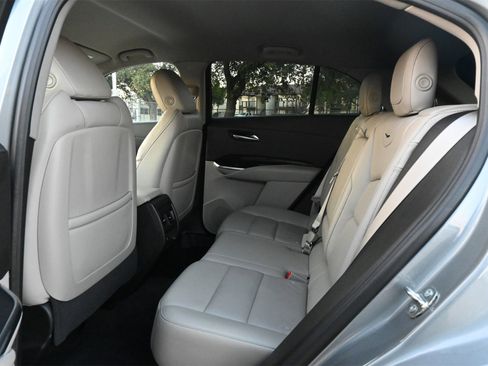 Used 2023 Cadillac XT4 Premium Luxury image 20