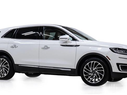 Used 2020 Lincoln Nautilus Reserve w/ Equipment Group 201A image 1