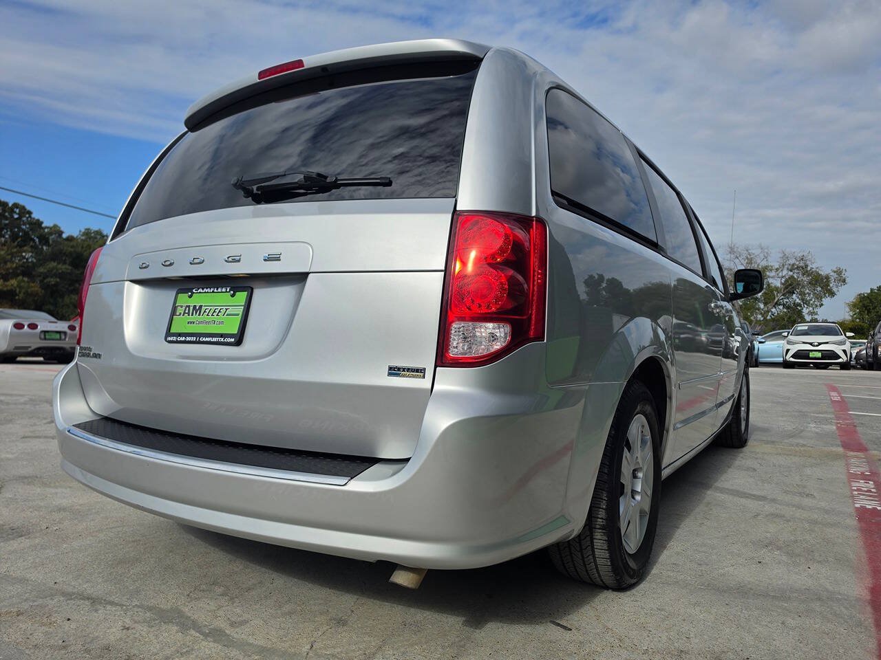 Used 2012 Dodge Grand Caravan SE FWD image 11