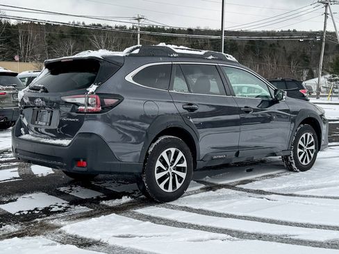 Certified 2025 Subaru Outback Premium w/ Popular Package #1A image 3