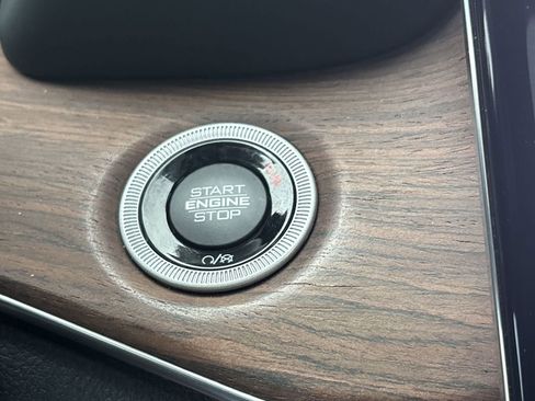 Used 2022 Jeep Grand Cherokee Summit image 27