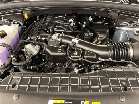 New 2025 Jeep Grand Cherokee Limited image 18