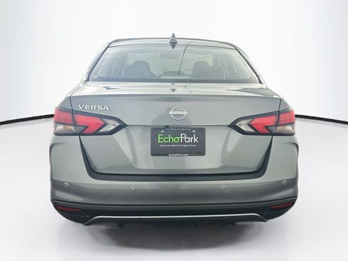 Used 2025 Nissan Versa SV FWD image 7
