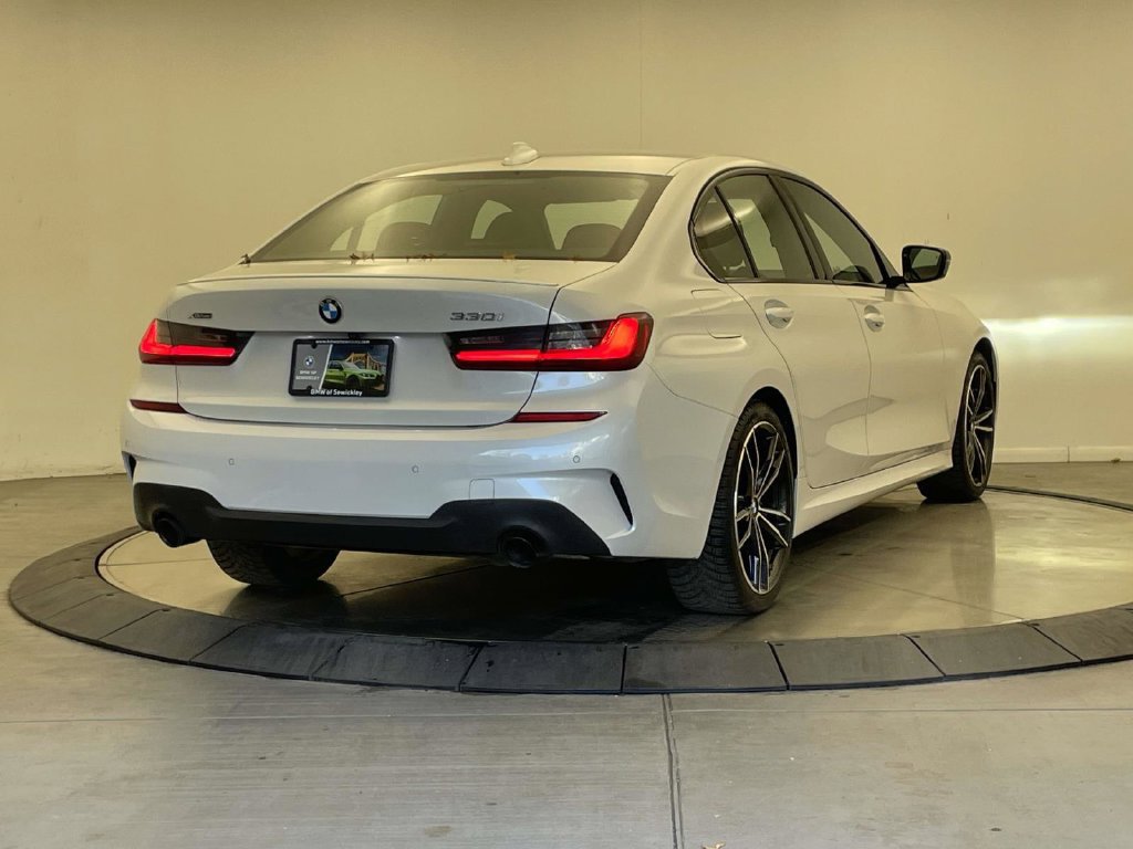 Used 2022 BMW 330i xDrive Sedan w/ M Sport Package AWD/4WD image 5