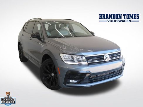 Used 2021 Volkswagen Tiguan SE R-Line FWD image 1