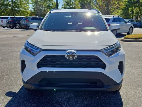 Used 2022 Toyota RAV4 XLE image 2