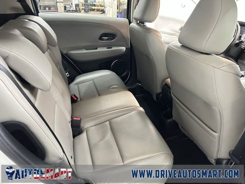 Used 2018 Honda HR-V EX-L image 29