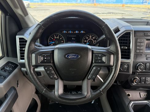 Used 2015 Ford F150 XLT w/ Equipment Group 301A Mid image 26