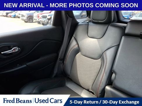 Used 2020 Jeep Cherokee Trailhawk w/ Cold Weather Group AWD/4WD image 20