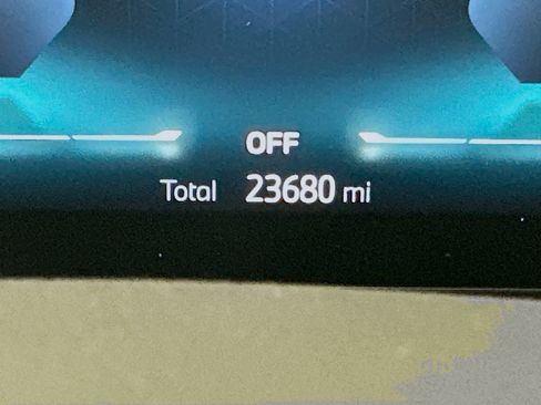 Used 2024 BMW i4 eDrive40 RWD image 19