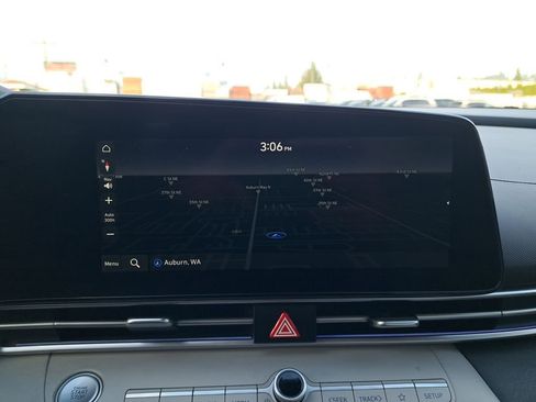 Used 2022 Hyundai Elantra Limited w/ Cargo Package image 24