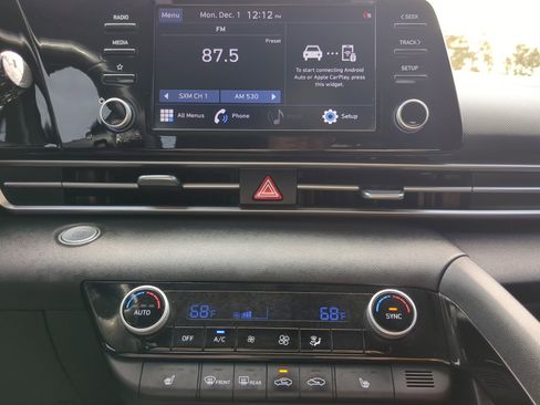 Used 2021 Hyundai Elantra SEL w/ Convenience Package image 48