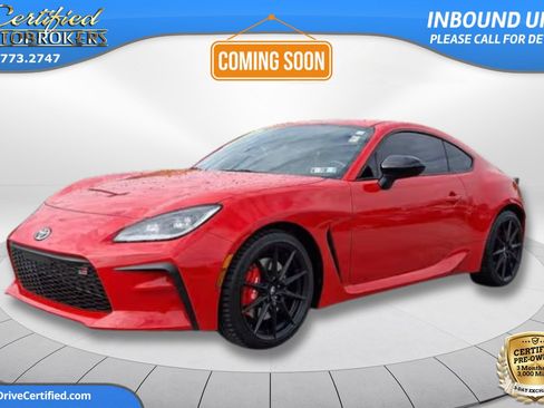 Used 2025 Toyota GR86 Premium w/ Performance Package RWD image 1