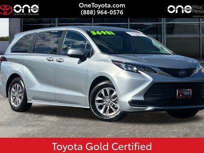 Certified 2023 Toyota Sienna LE