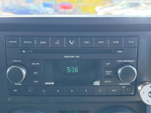 Used 2007 Jeep Wrangler Unlimited X image 16