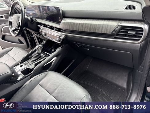 Used 2023 Kia Telluride EX image 16