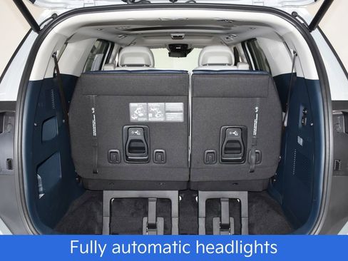 New 2026 Kia Carnival SX Prestige FWD image 28