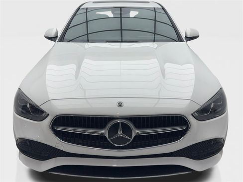 Used 2024 Mercedes-Benz C 300 Sedan image 4