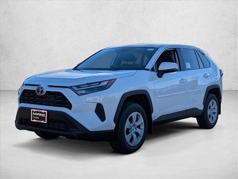 New 2025 Toyota RAV4 LE image 4