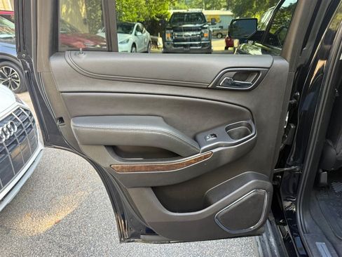 Used 2020 Chevrolet Tahoe LT AWD/4WD image 17