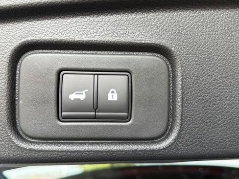 New 2026 Nissan Pathfinder SV AWD/4WD image 19
