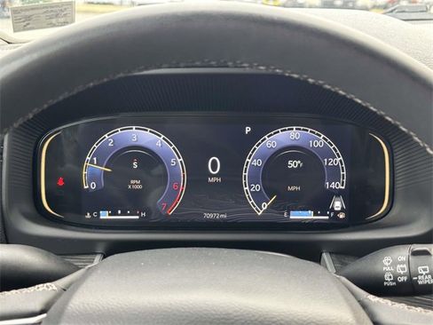 Used 2023 Jeep Wagoneer L Series II image 24