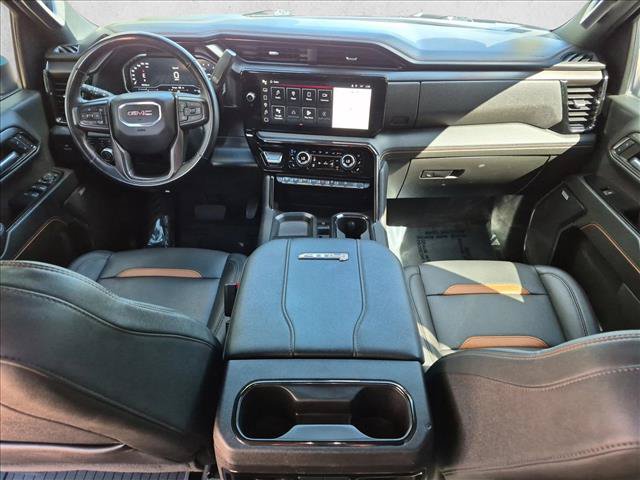 Used 2024 GMC Sierra 2500 AT4 w/ AT4 Premium Plus Package AWD/4WD image 18