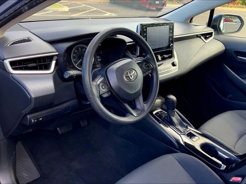 Used 2020 Toyota Corolla LE image 14