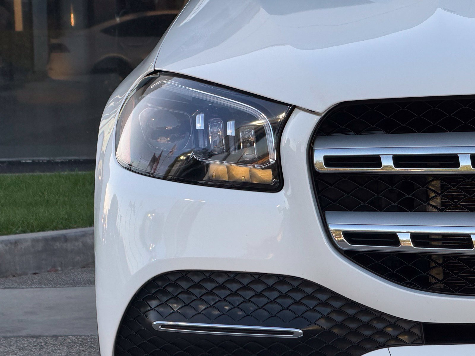 Used 2021 Mercedes-Benz GLS 450 4MATIC image 7