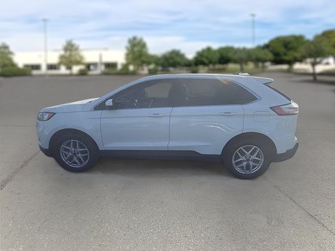 Used 2023 Ford Edge SEL AWD/4WD image 4