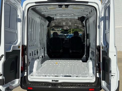 New 2025 Ford Transit 250 148 Medium Roof image 14