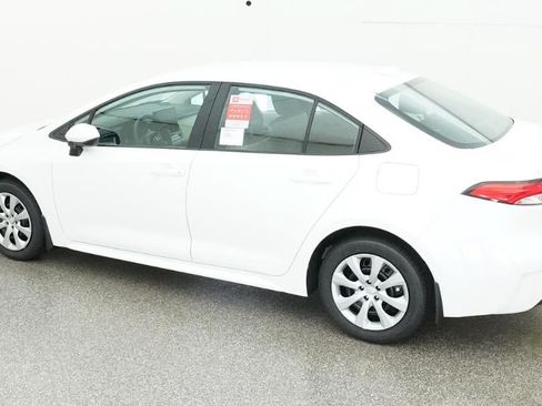 New 2026 Toyota Corolla LE FWD image 4