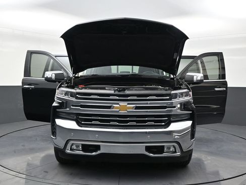 Used 2022 Chevrolet Silverado 1500 LTZ image 34