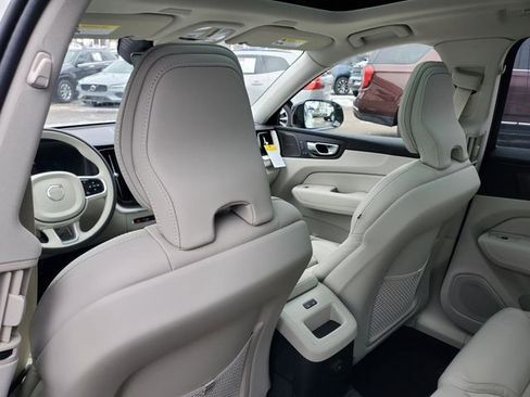 New 2026 Volvo XC60 T8 Ultra w/ Climate Package AWD/4WD image 28