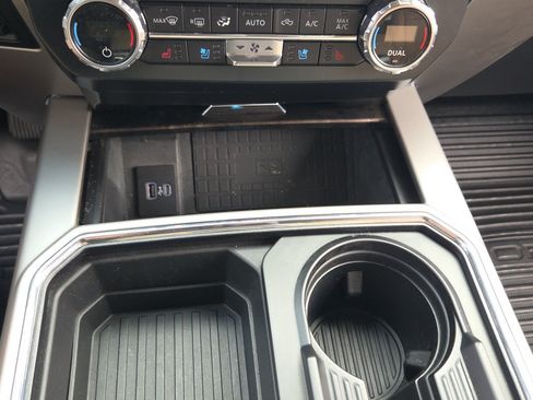 Used 2022 Ford F250 Lariat w/ Lariat Ultimate Package AWD/4WD image 15